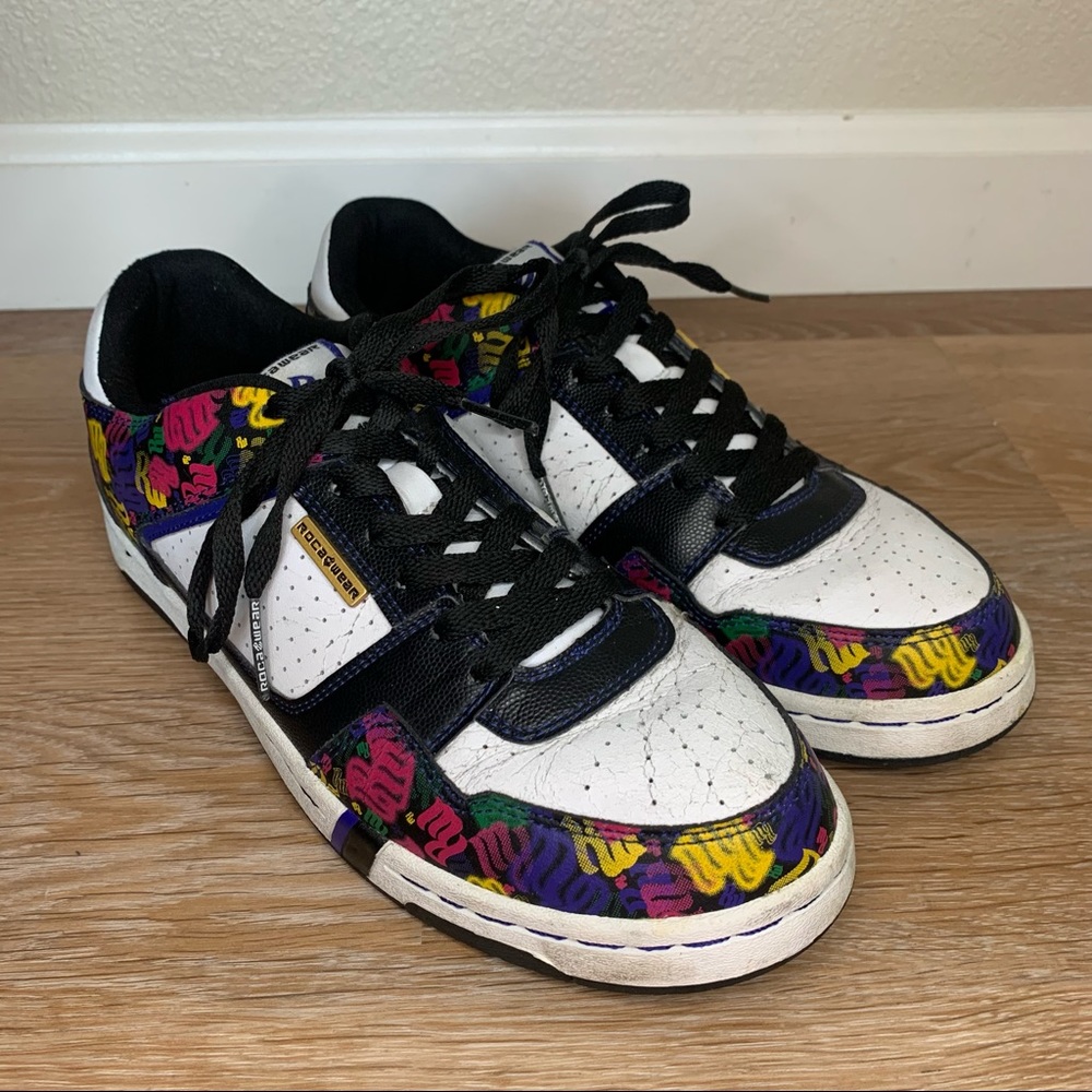 Rocawear Rare Low-Top Leather Sneakers with Multicolor Graphic Trim